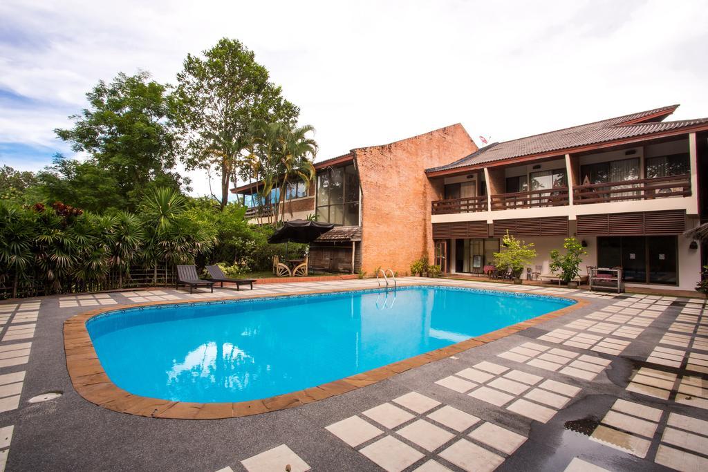Mae Rim Lagoon Bed & Bakery Экстерьер фото