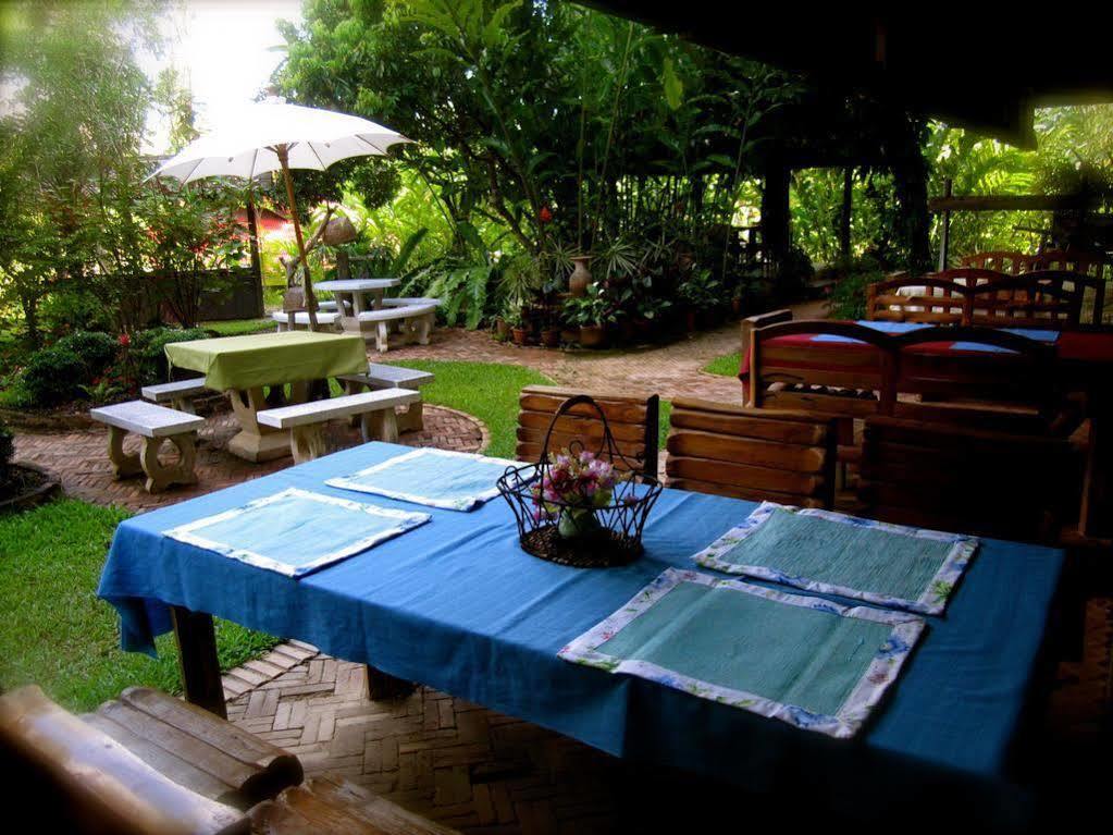 Mae Rim Lagoon Bed & Bakery Экстерьер фото